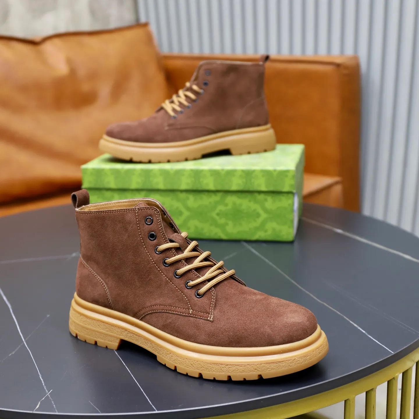 Men's shoes: 440💰Fleece lining, pigskin lining🙅‍♂️🙅‍♂️🙅‍♂️ Brand: GUCCI Standard code: 38–44 (45 can be customized) Grade: Same as the official website Material: Original cowhide fabric Comfortable pigskin + plush lining (optional) Lightweight and wear-resistant outsole Style category: Men's fashion casual shoes and boots Running Sports shoes, distinguished luxury brand elements, top luxury, color: actual picture color